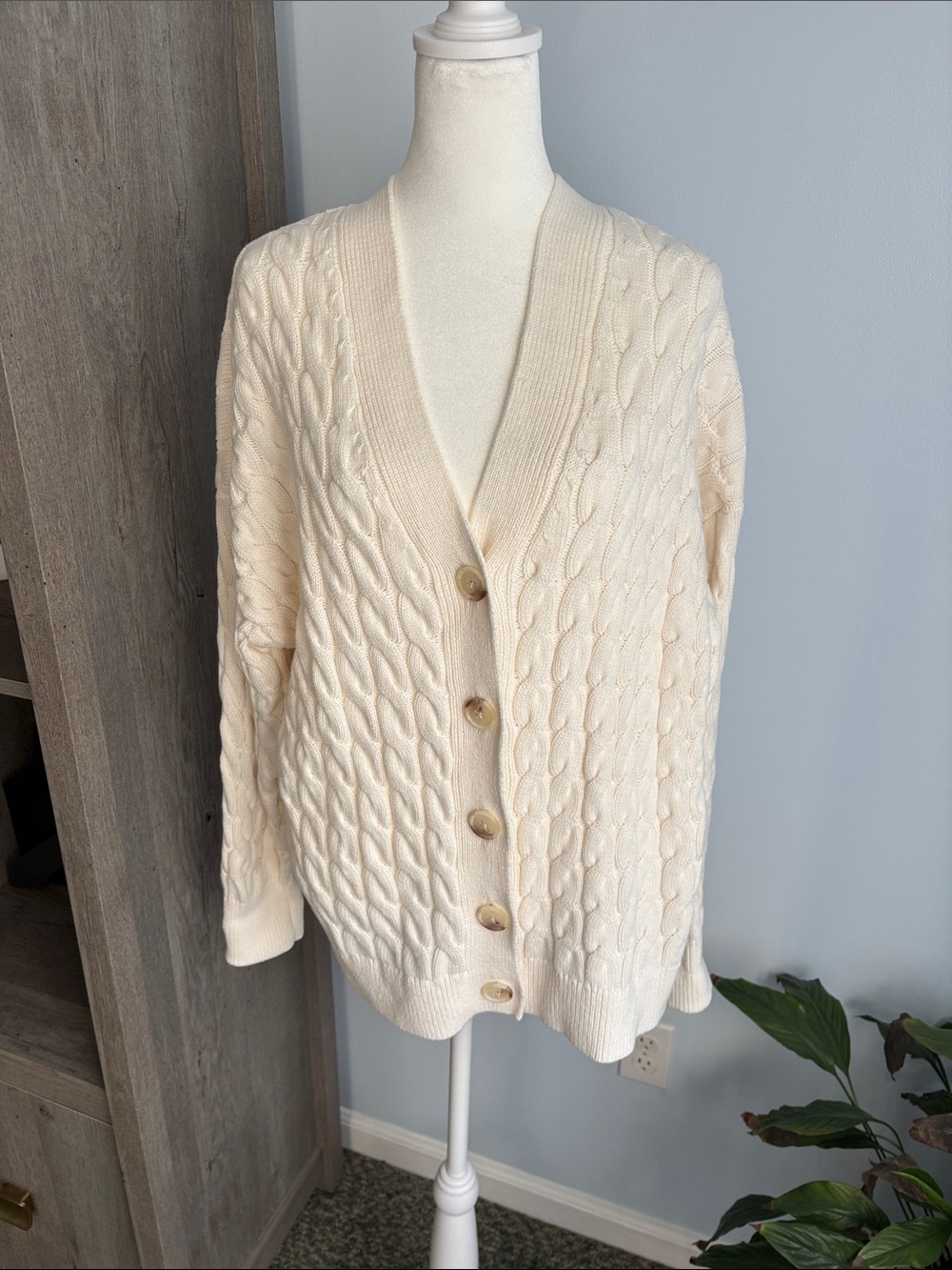 Old Navy Cream Cable-Knit Button Cardigan